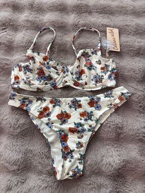 NWT cabana del sol bikini S